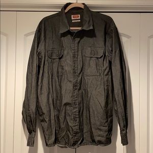 Men’s Wrangler button up